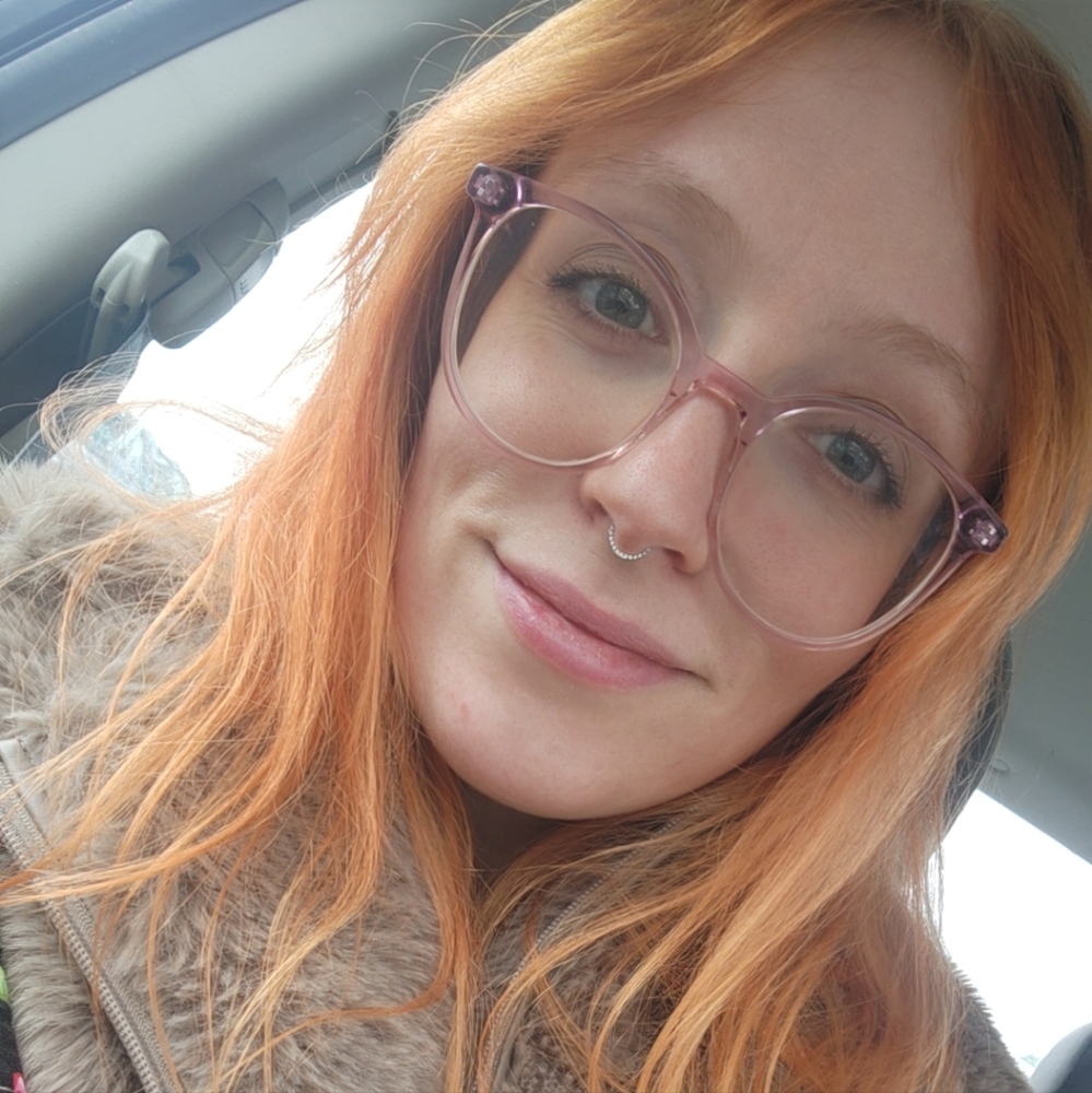 Meet your Posher, Nicole